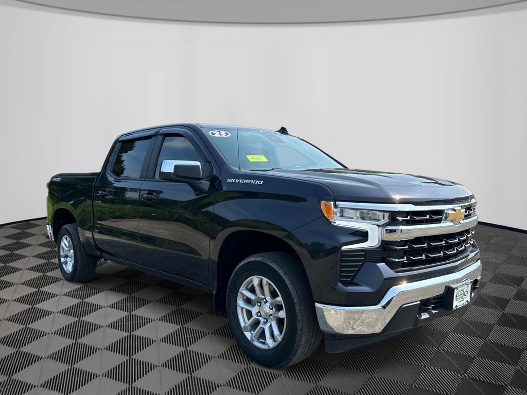 Used 2023 Gray Chevrolet LT image 7