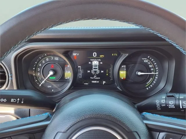 Used 2024  Jeep Rubicon image 17
