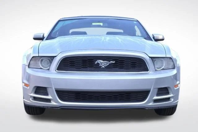 Used 2014 Silver Ford V6 Premium image 4