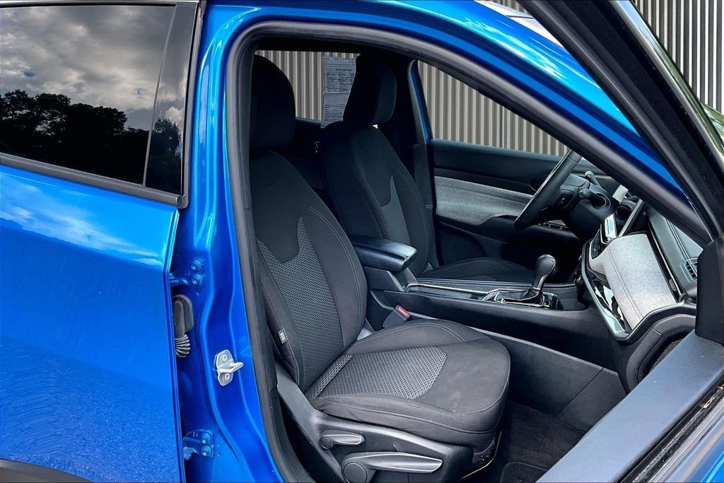 Used 2023 Blue Jeep Sport image 8