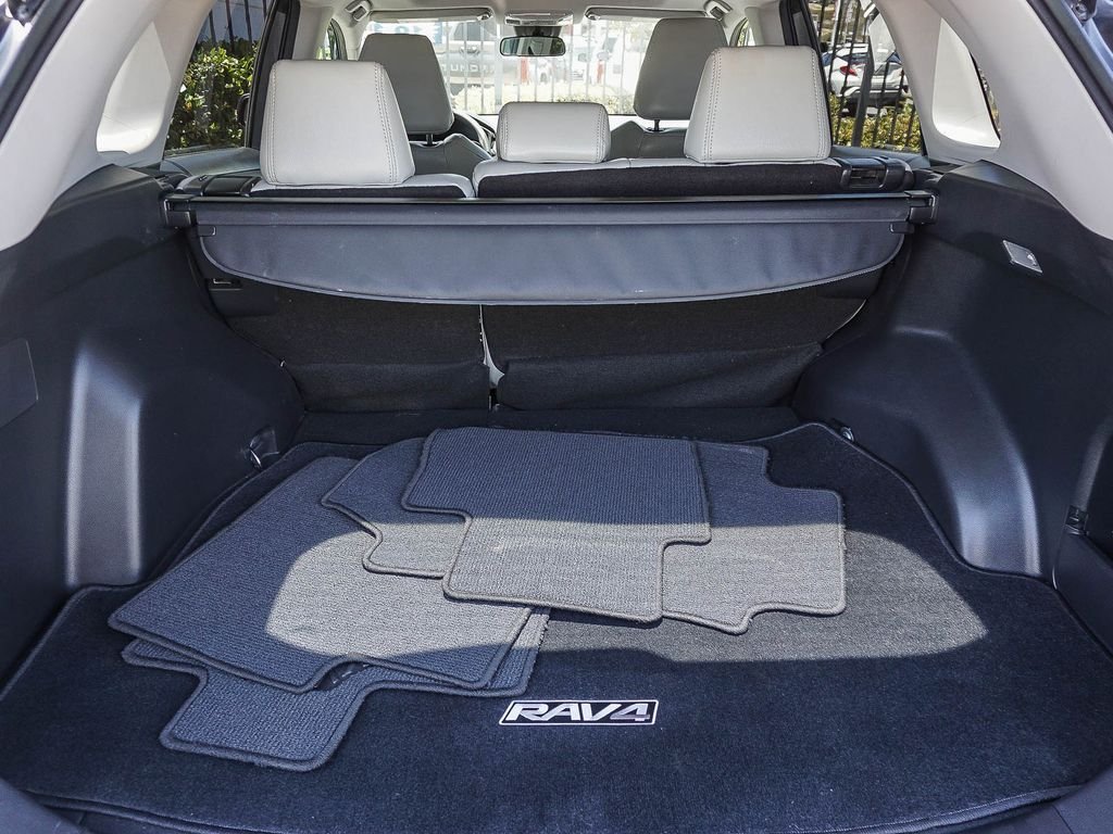 Used 2019 Gray Toyota XLE image 24