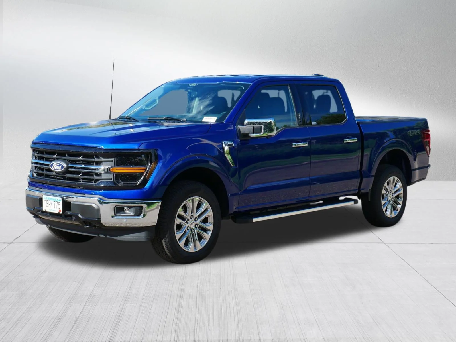 New 2026 Laser Red Tinted Clearcoat Ford XLT image 3