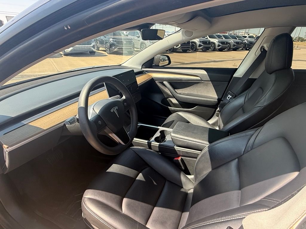 Used 2022 Midnight Silver Metallic Tesla Base image 10