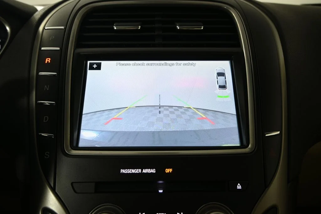Used 2016 Black Lincoln Reserve image 30