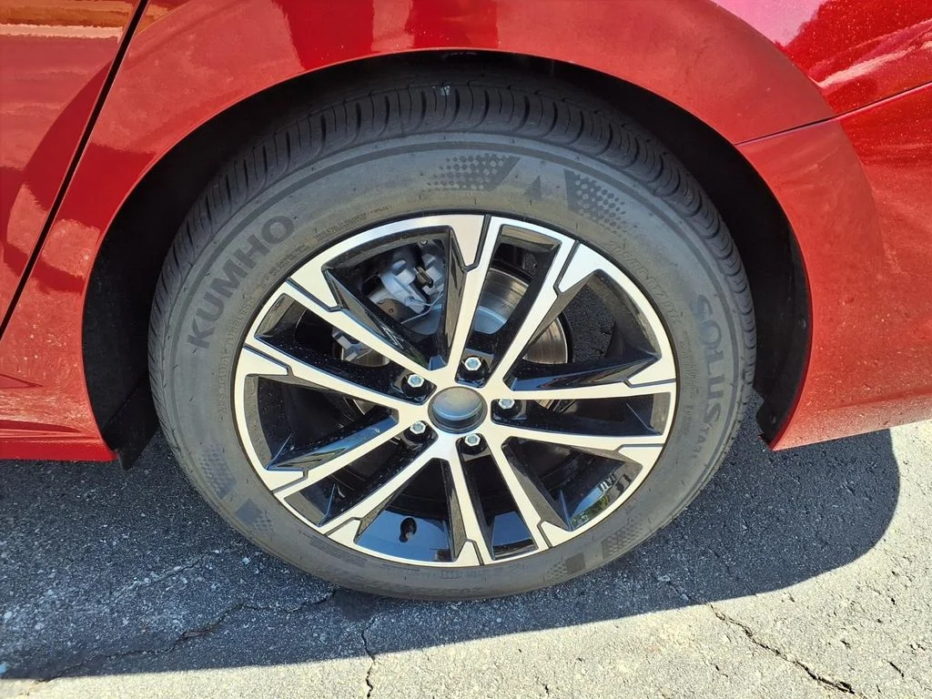 New 2026 Kings Red Metallic Volkswagen 1.5T Sport image 7