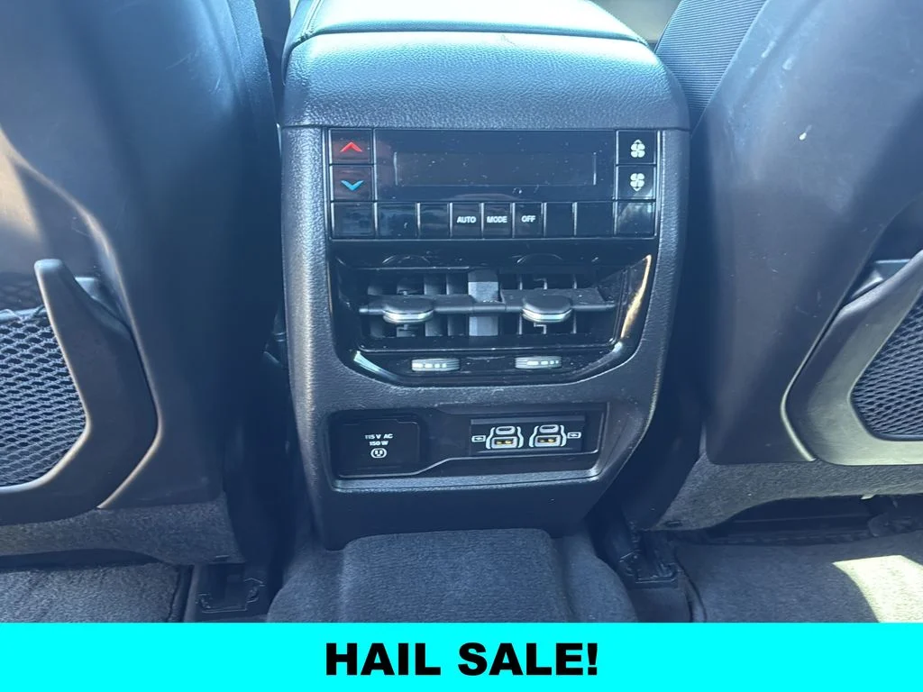 Used 2023 Silver Jeep Altitude image 18