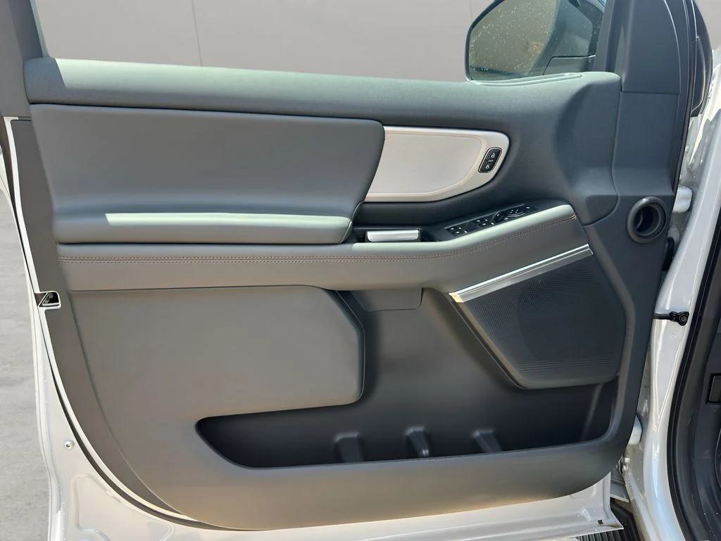 New 2025 Space Silver Metallic Ford Active image 9