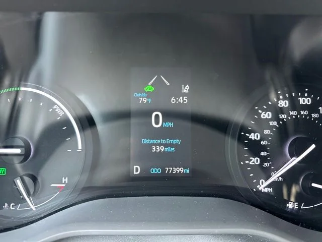 Used 2023 Beige Toyota XLE image 22