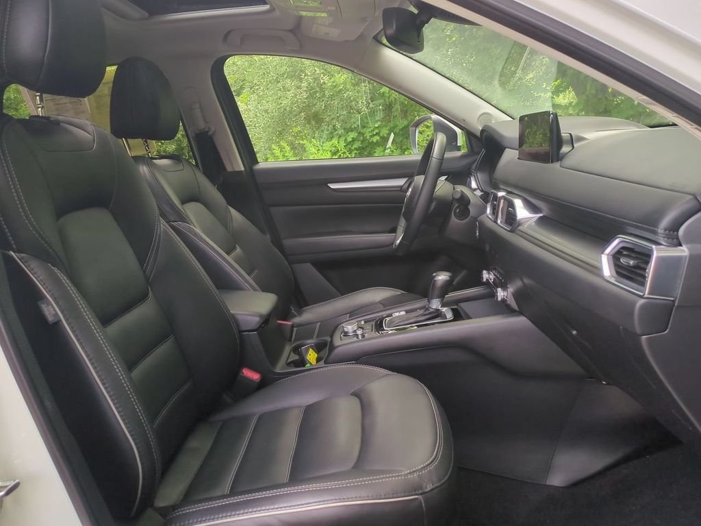 Certified Used 2024 White Mazda 2.5 S Preferred Package image 31