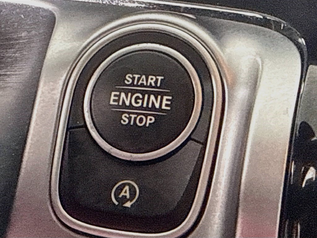 Used 2024 Polar White Mercedes-Benz GLB 250 image 16