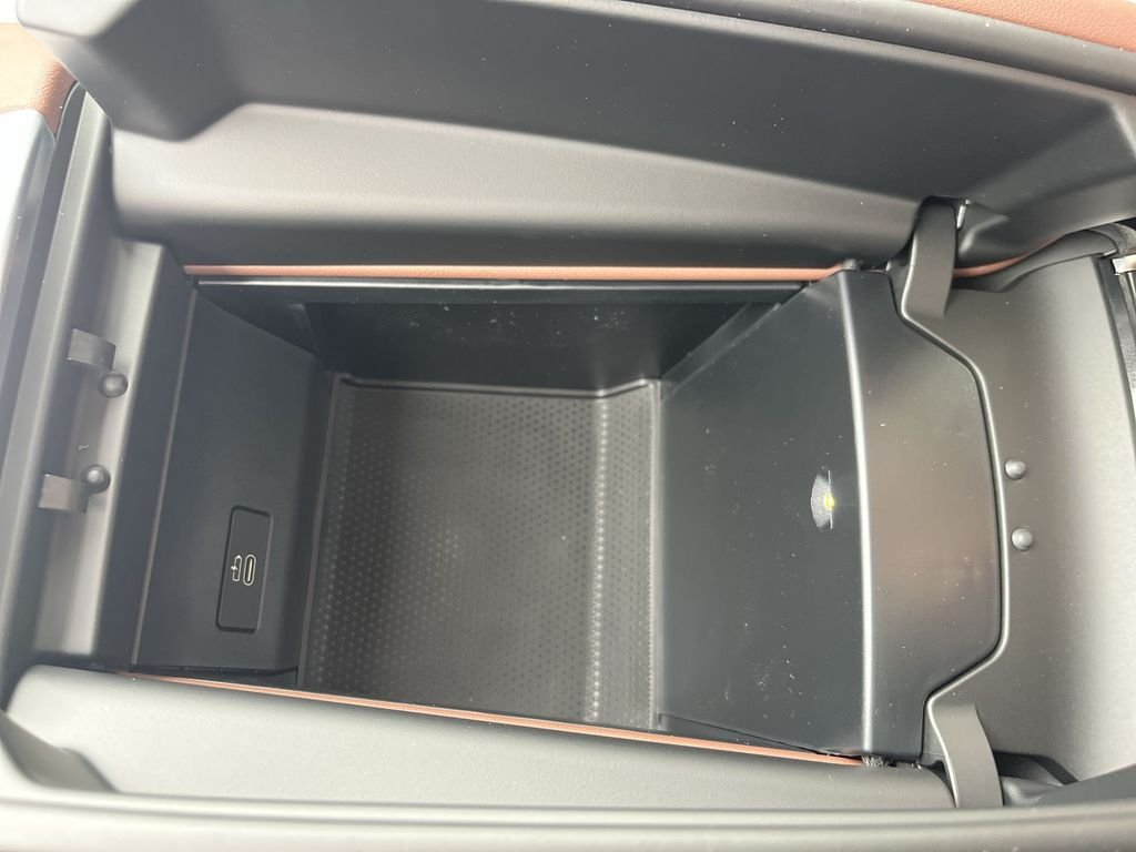 New 2027 Copper Metallic BMW xDrive40i image 17