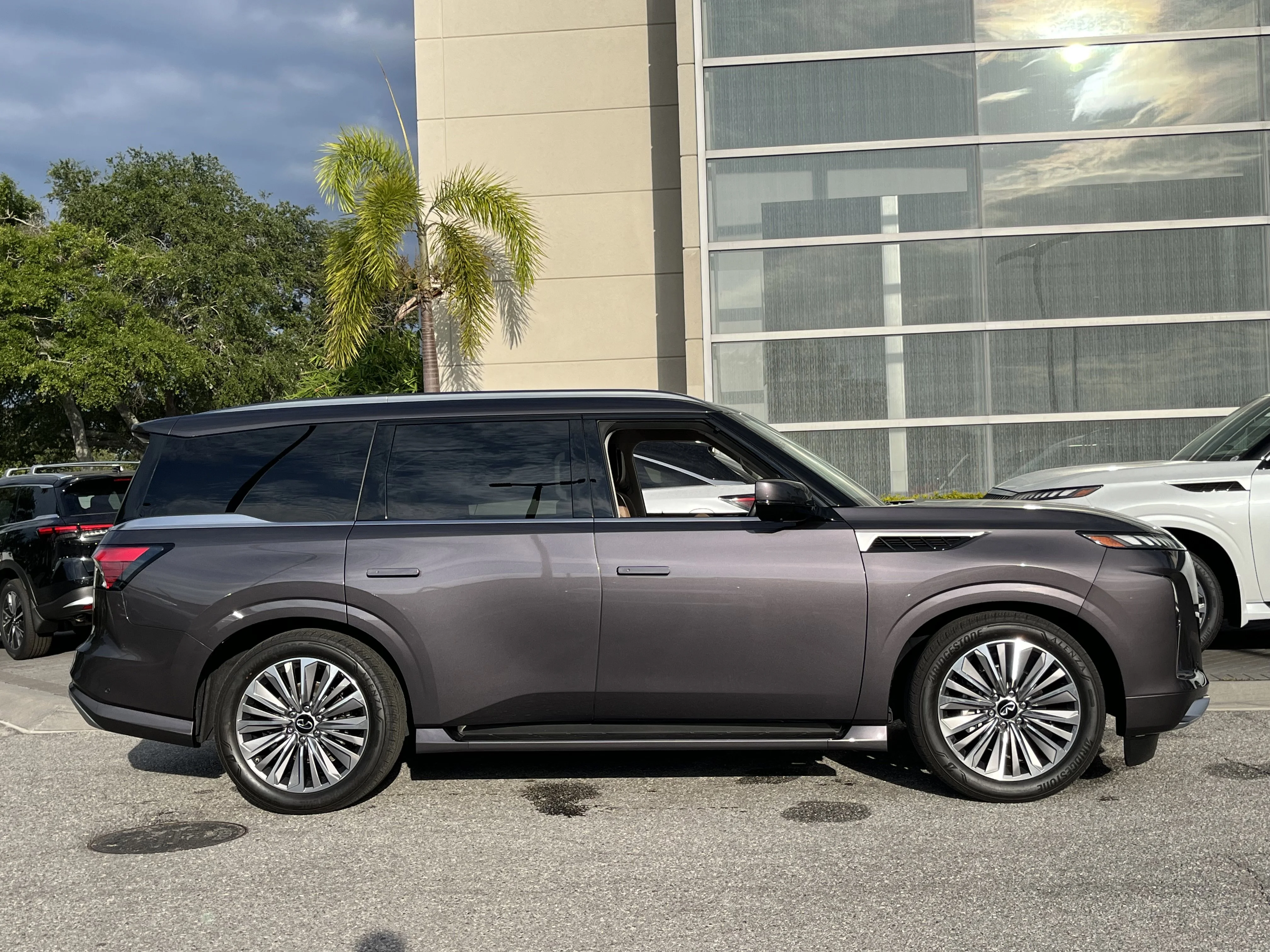 Used 2025 Anthracite Gray INFINITI SENSORY image 11