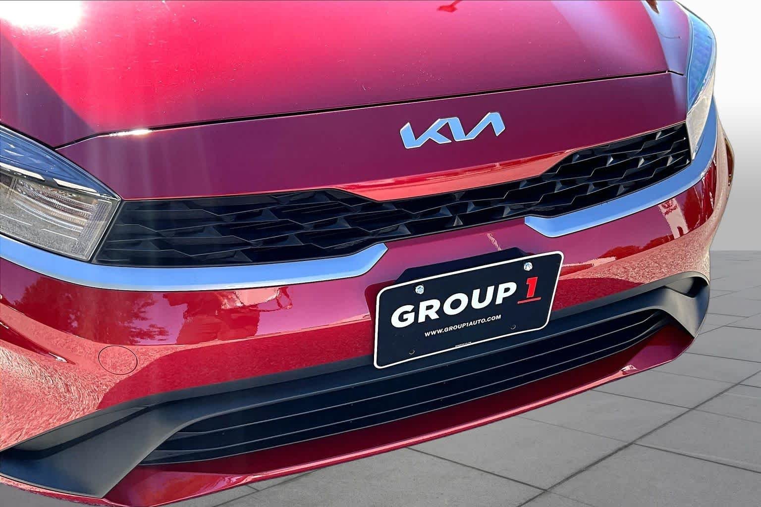 Used 2024 Currant Red Kia LXS image 29