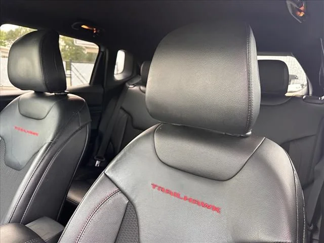Used 2025 Silver Jeep Trailhawk image 20