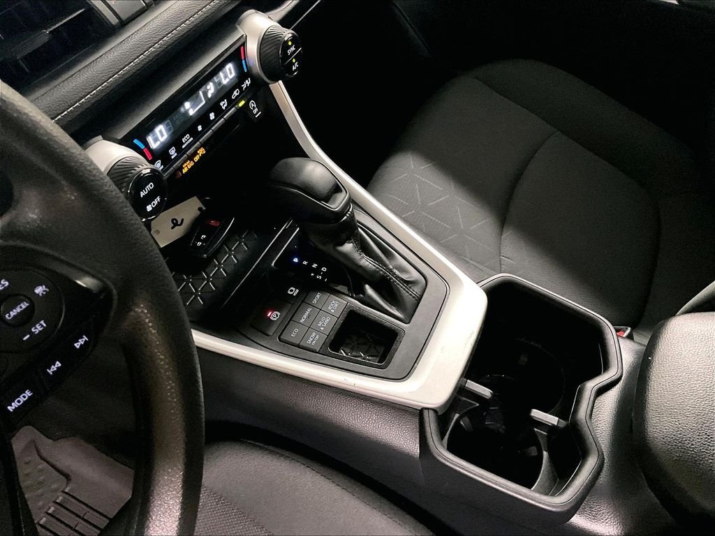 Used 2025 Silver Toyota XLE image 19