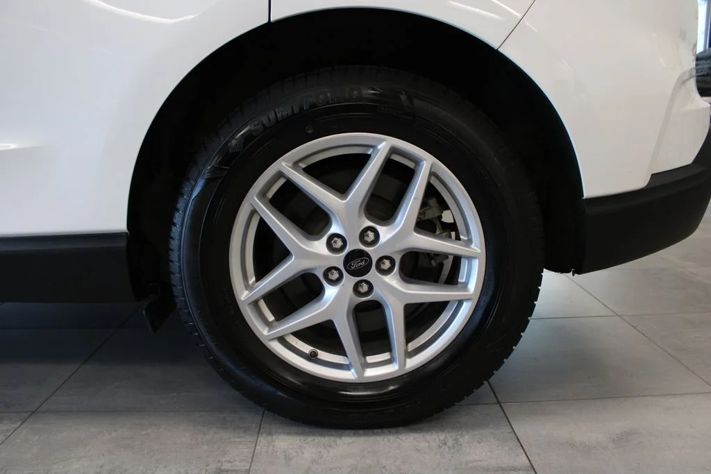 2024 Ford Edge SEL - Photo 9