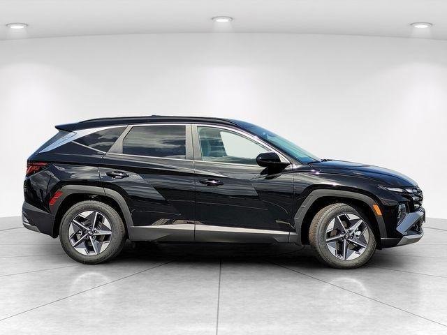 New 2026 Black Hyundai SEL FWD image 33