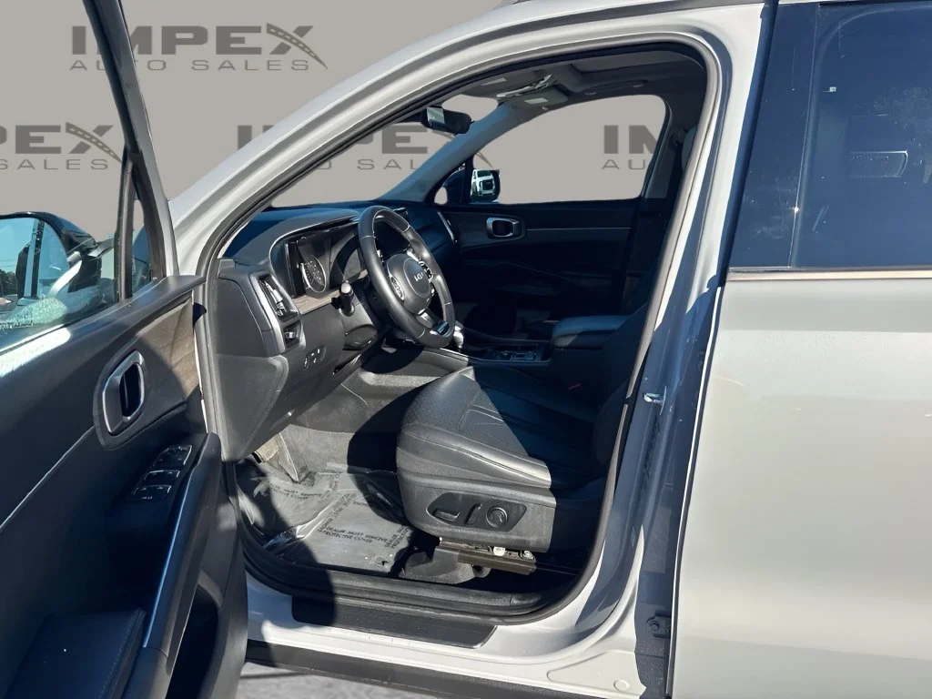 Used 2022 Gray Kia X-Line EX image 9