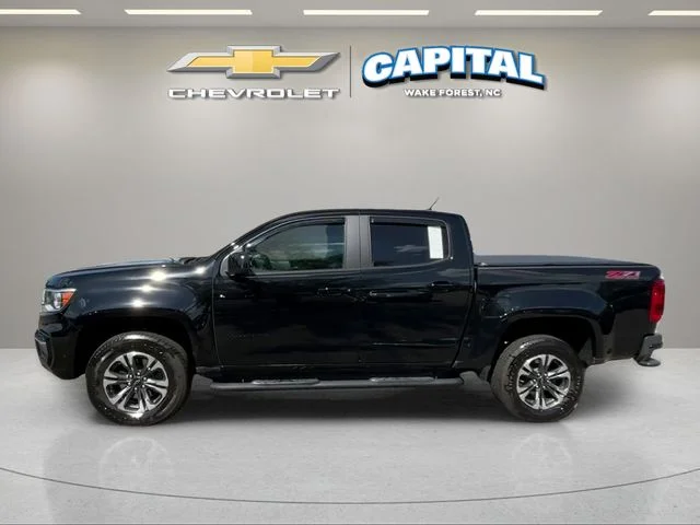 Used 2022 Black Chevrolet Z71 image 2