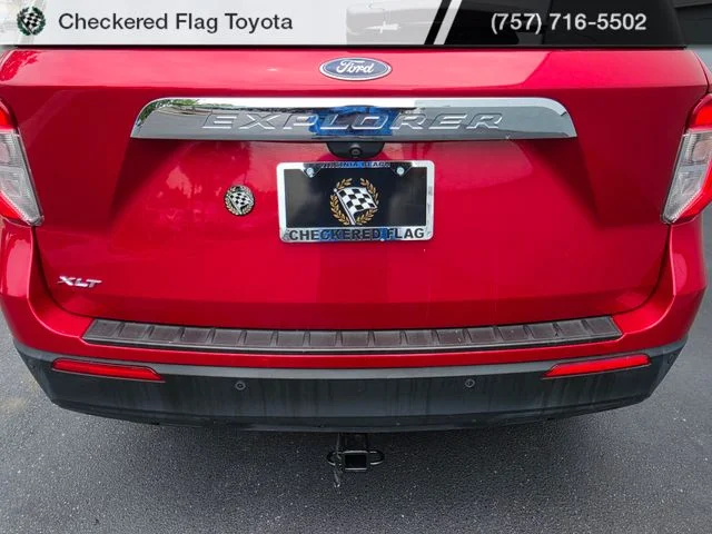 Used 2021 Rapid Red Metallic Tinted Clearcoat Ford XLT image 17