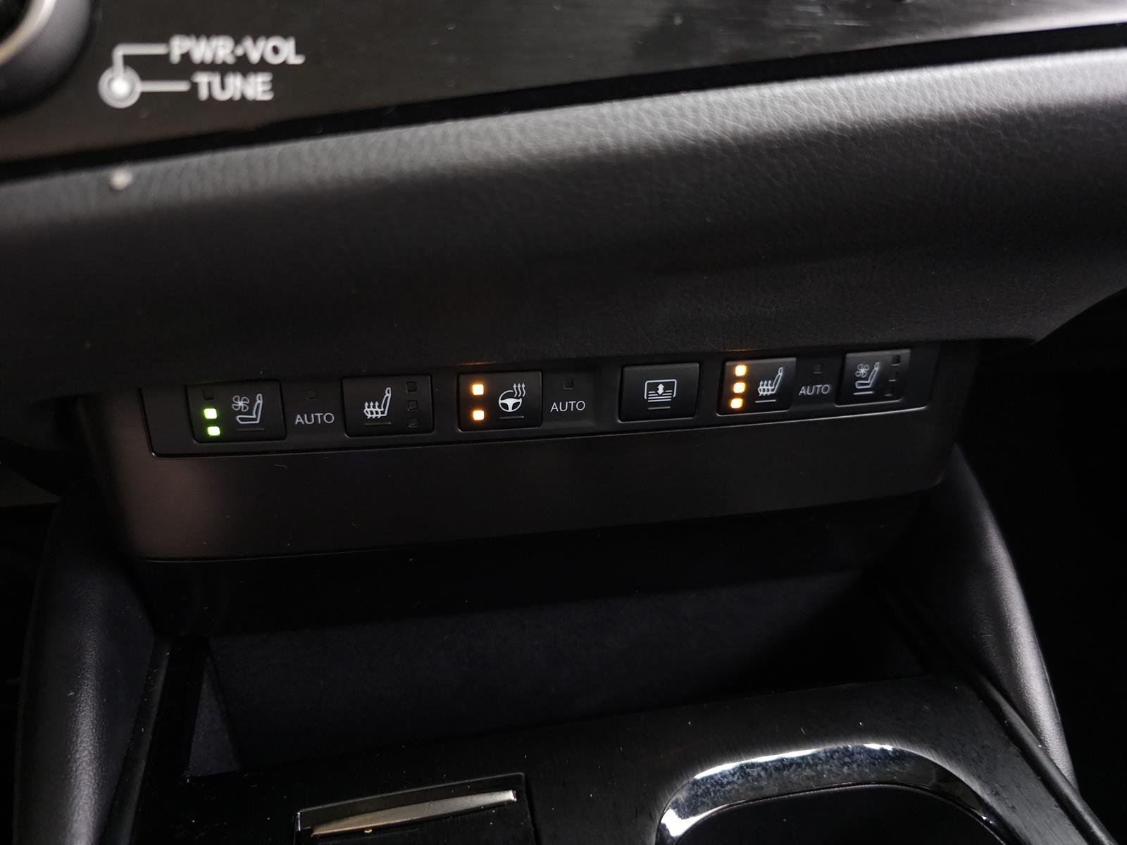 Certified Used 2023 Iridium 1l2 Lexus Luxury image 27