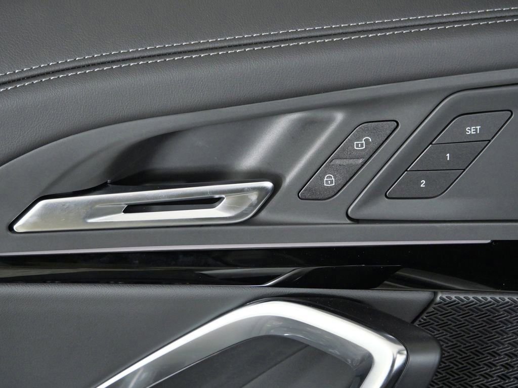 Used 2026 Space Silver Metallic BMW xDrive28i image 37