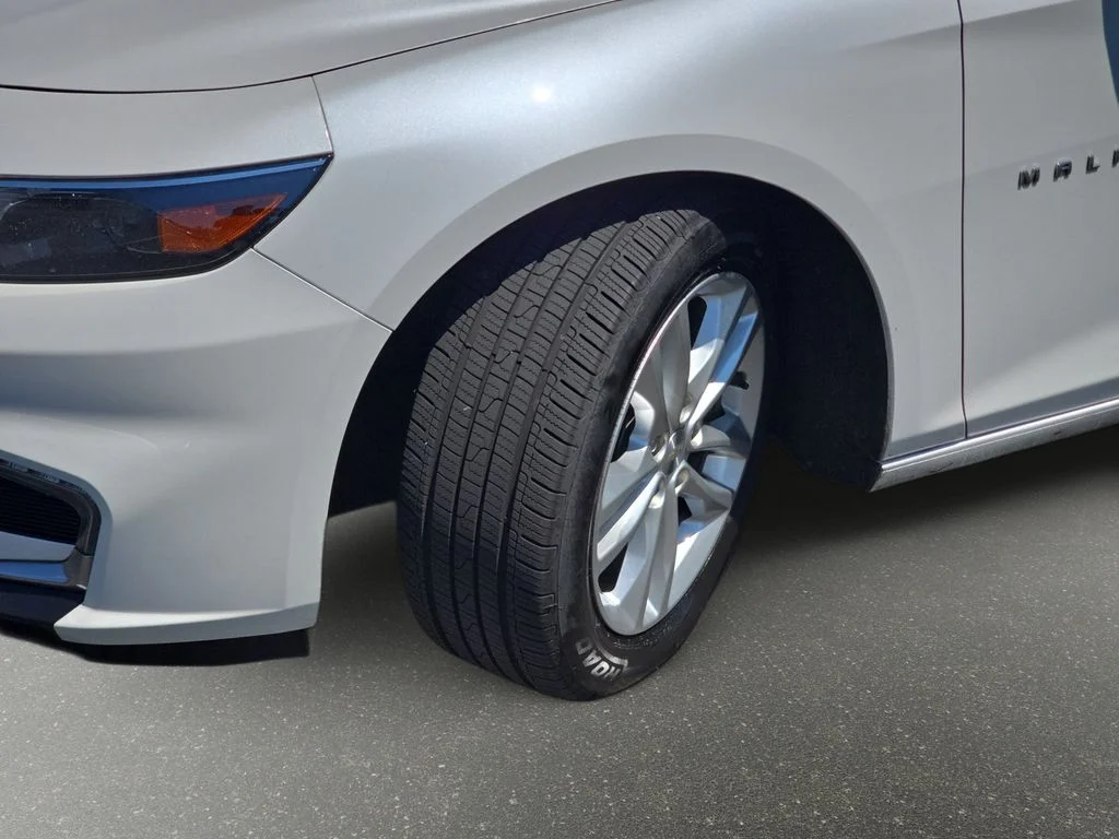 Used 2017 Beige Chevrolet Hybrid image 35