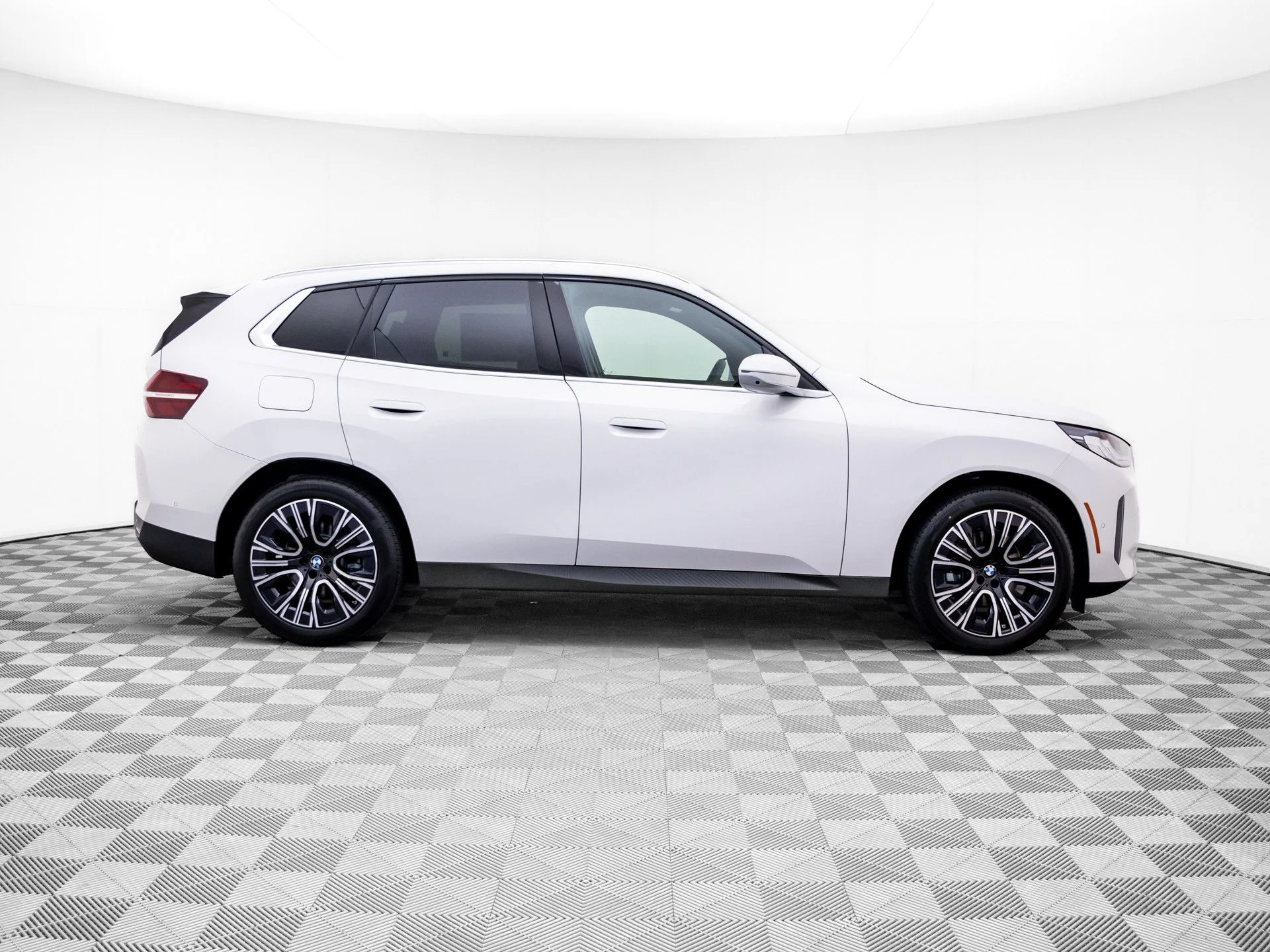 New 2026 White BMW 30 xDrive image 8