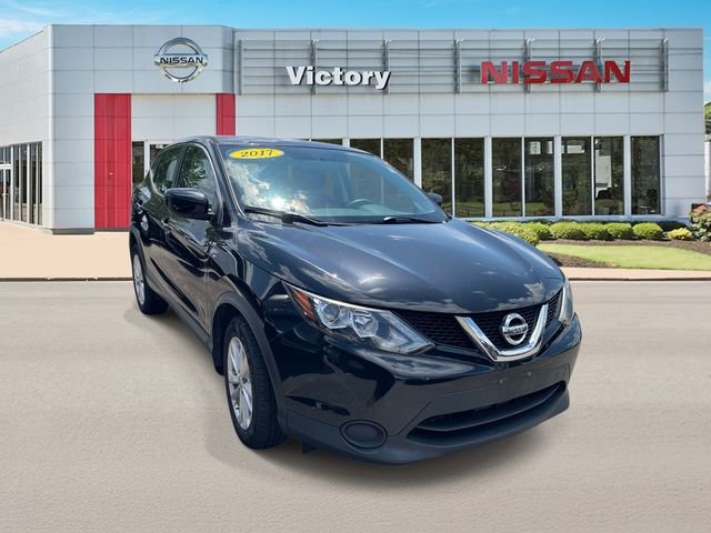 2017 Nissan Rogue Sport S AWD's photo