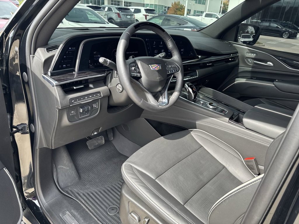 2023 Cadillac Escalade Sport - Photo 15