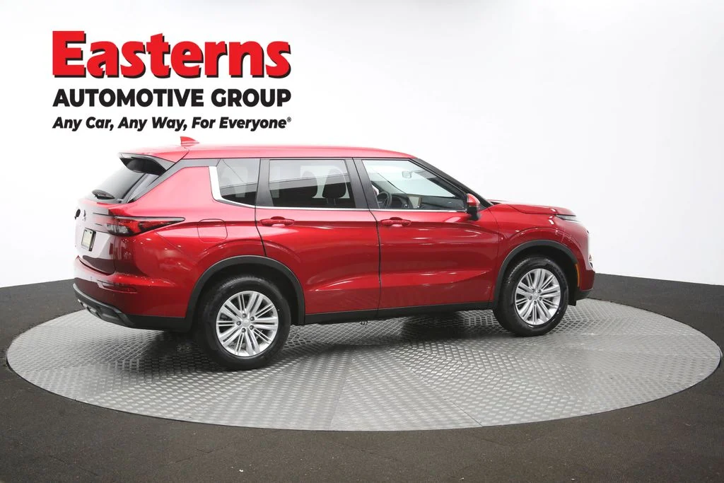 Used 2024 Red Mitsubishi ES image 42