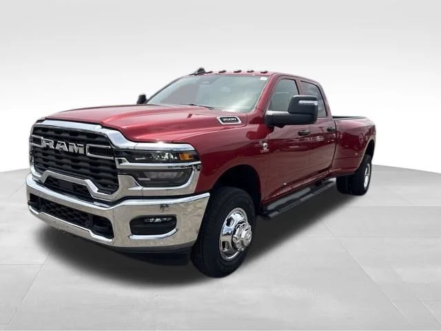 New 2026 Molten Red Pearl-Coat Exterior Paint RAM Tradesman image 4