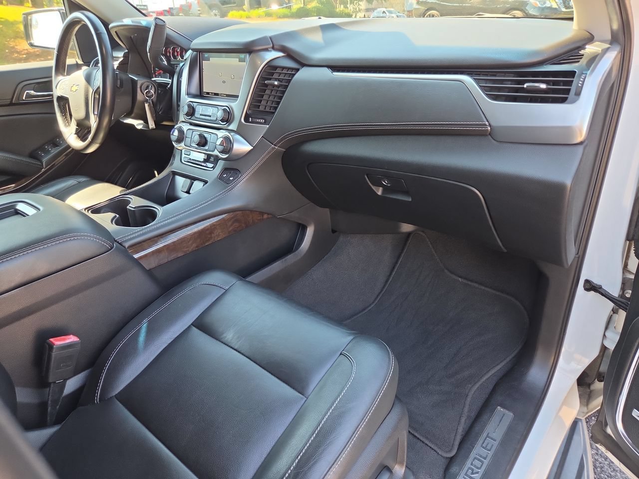 Used 2019 SUMMIT WHITE Chevrolet LT image 30