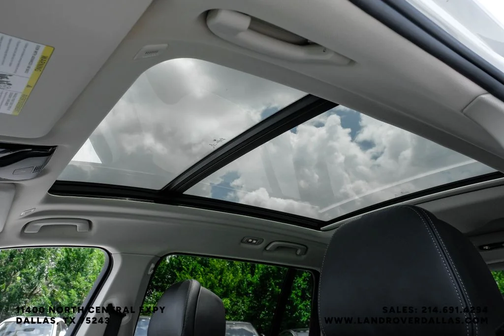 Used 2023 Mineral White Metallic BMW xDrive40i image 4