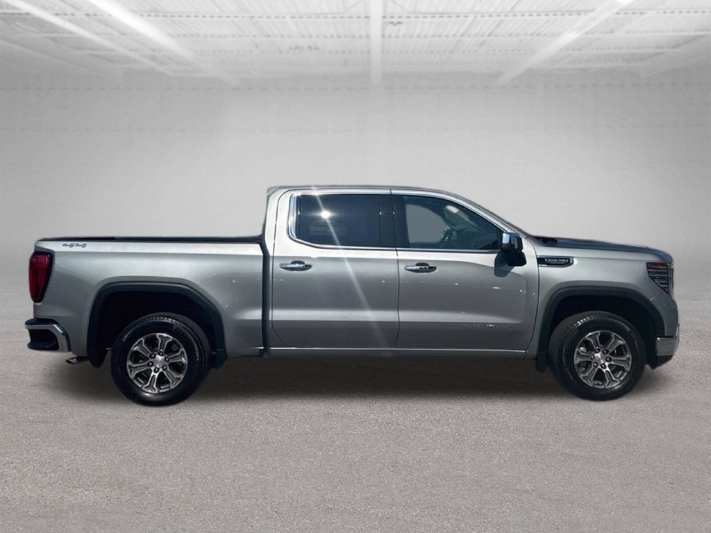 Used 2025 Silver GMC SLT image 7