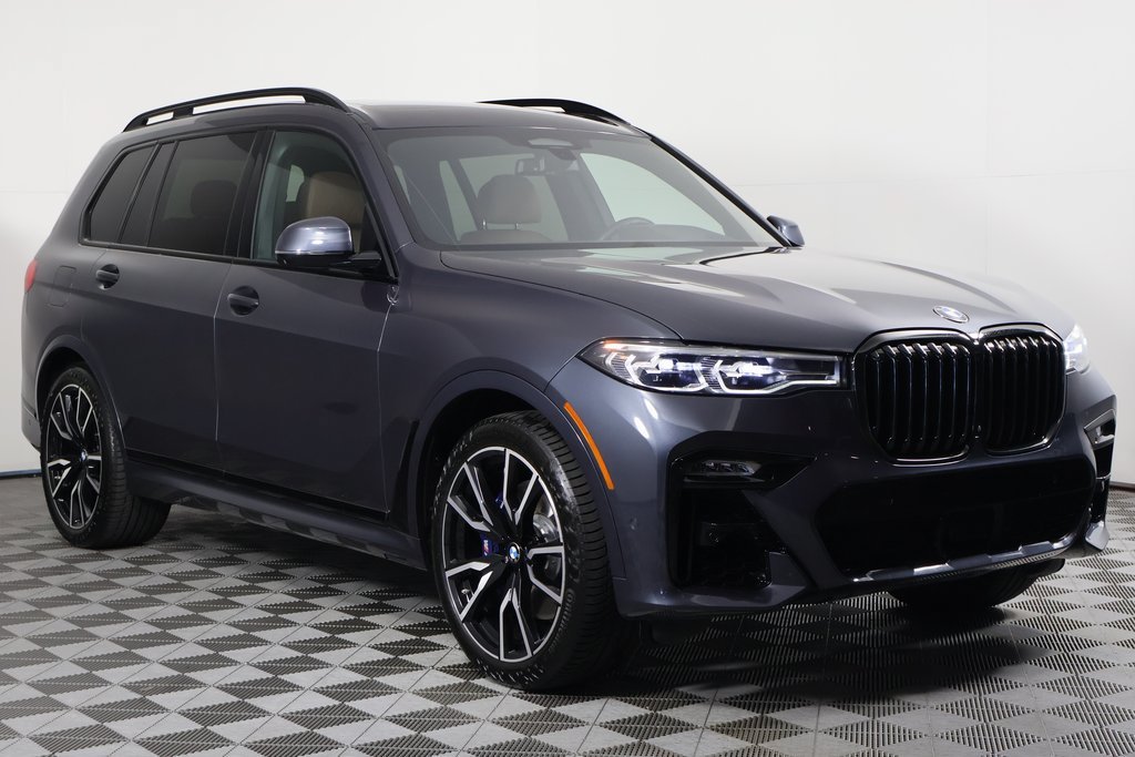 Certified Used 2022 Arctic Grey Metallic BMW xDrive40i image 3