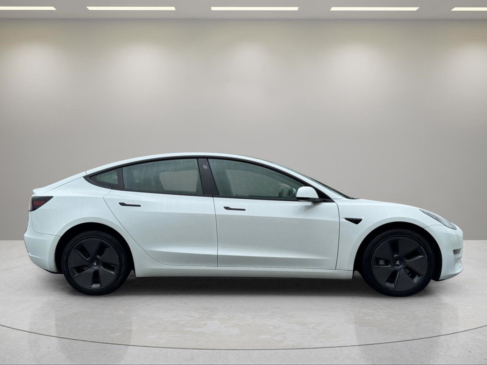 Used 2023  Tesla  image 6