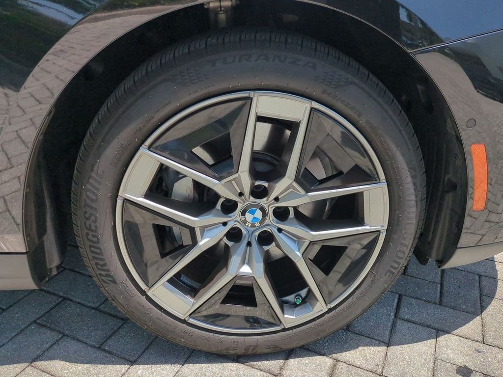 2026 BMW 5 Series 530i - Photo 11