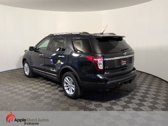 Used 2014 Black Ford XLT image 4