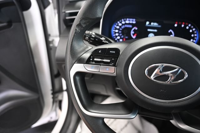 Used 2023 White Hyundai SEL image 24