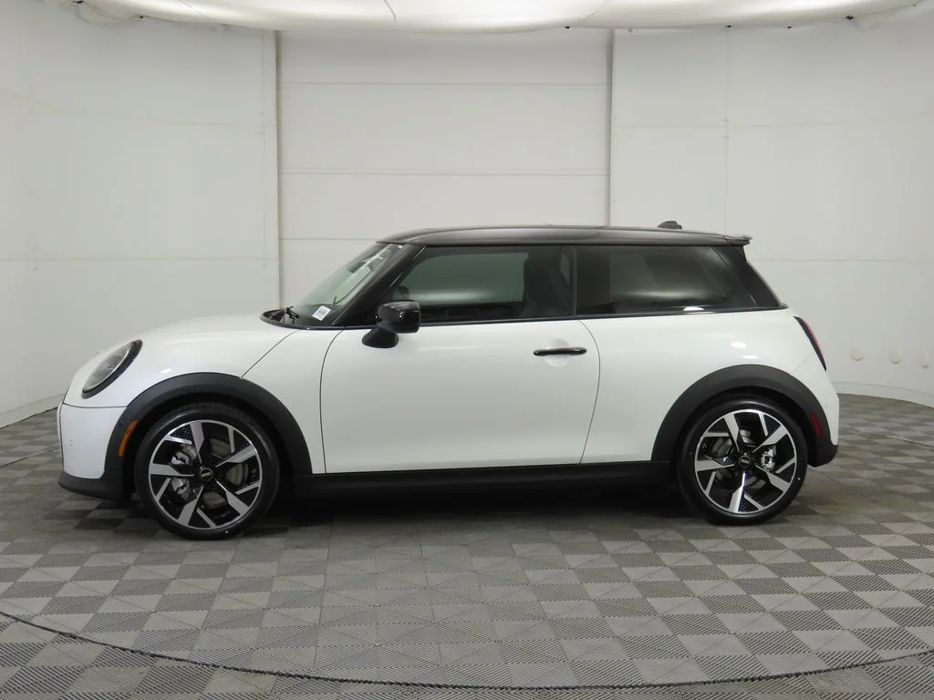 Used 2026 Nanuq White Metallic MINI  image 8