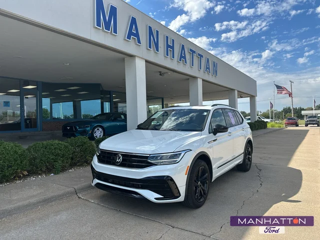 2024 Volkswagen Tiguan SE R-Line Black