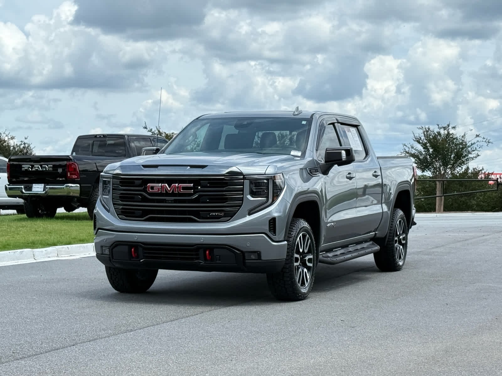2023 GMC Sierra 4WD Crew Cab Short Box AT4's photo