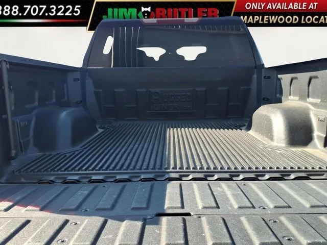 Used 2025 Onyx Black GMC SLT image 30