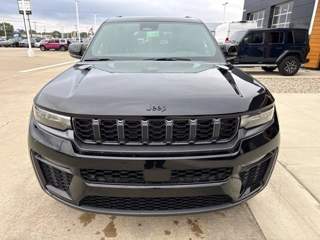 New 2027 Black Jeep Limited image 9