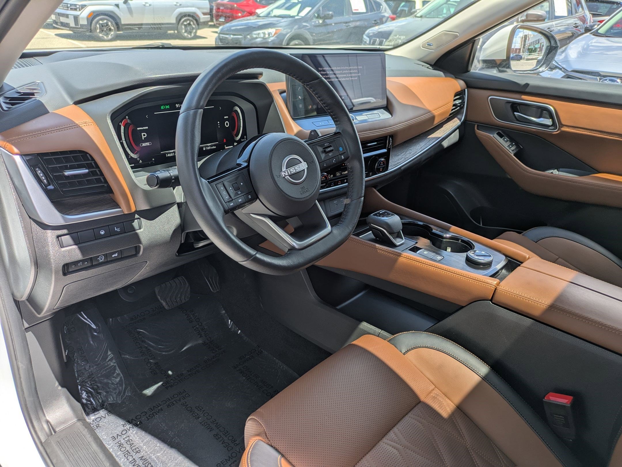 Certified Used 2024 Everest White Pearl Nissan Platinum image 15