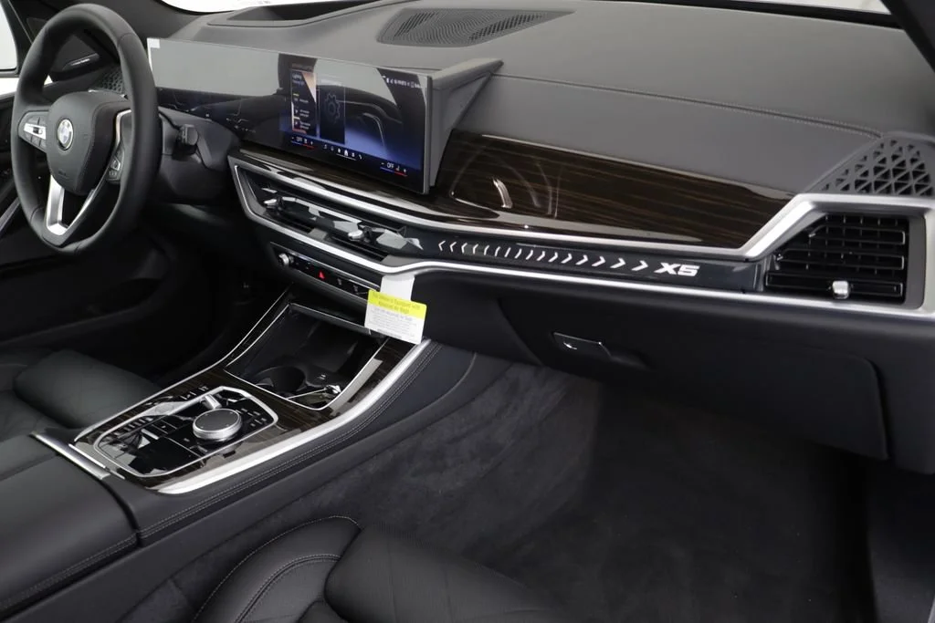 New 2026 BLACK SAPPHIRE BMW xDrive40i image 21