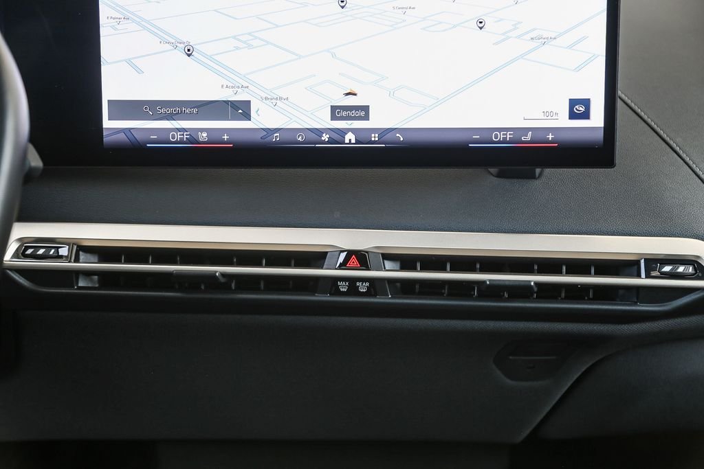 2025 BMW iX 50 - Photo 10