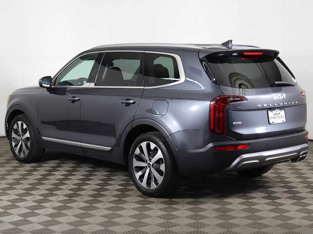 Used 2022 Gray Kia S image 11