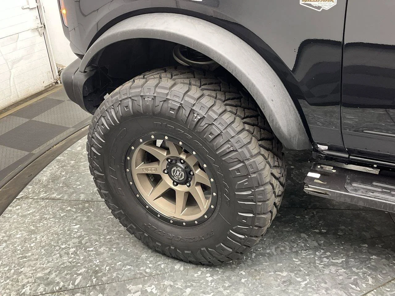 Used 2023 Black Ford Wildtrak image 30